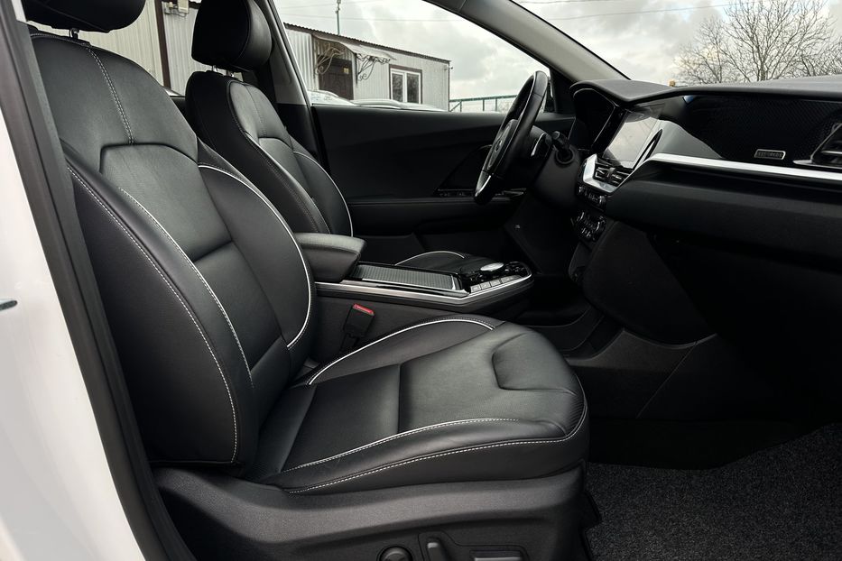 Продам Kia Niro 64 кВт Макс. комплектація 2021 года в Львове