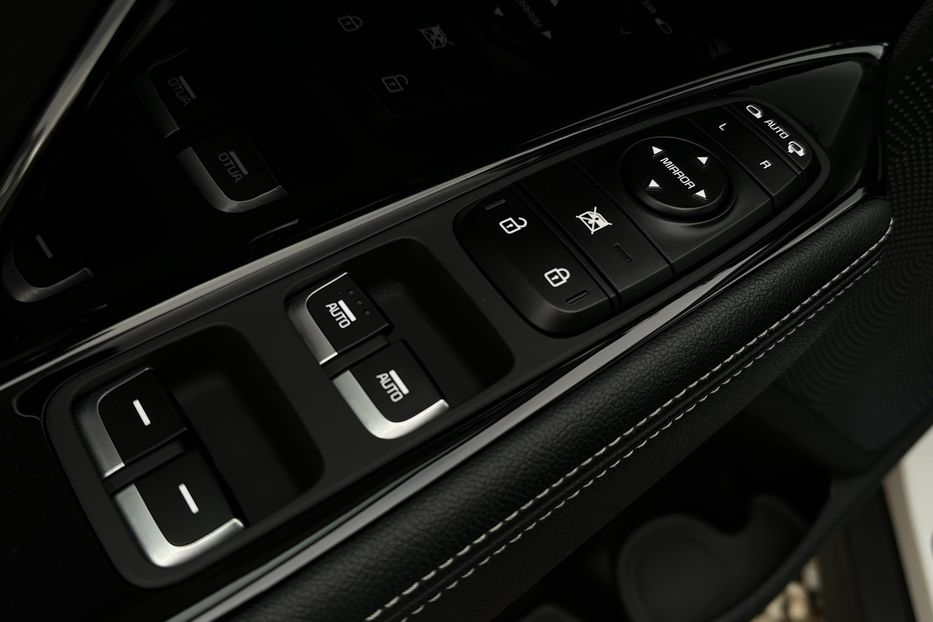 Продам Kia Niro 64 кВт Макс. комплектація 2021 года в Львове