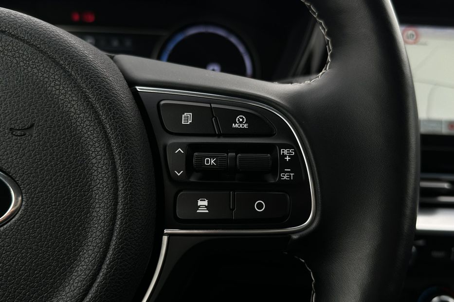 Продам Kia Niro 64 кВт Макс. комплектація 2021 года в Львове