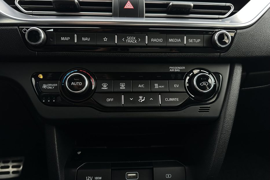 Продам Kia Niro 64 кВт Макс. комплектація 2021 года в Львове