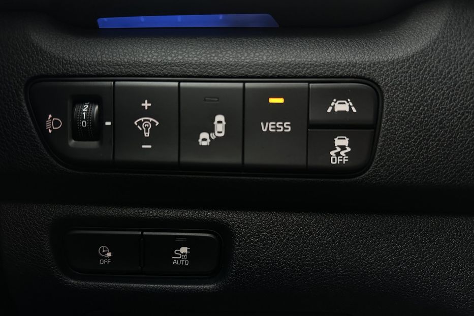 Продам Kia Niro 64 кВт Макс. комплектація 2021 года в Львове