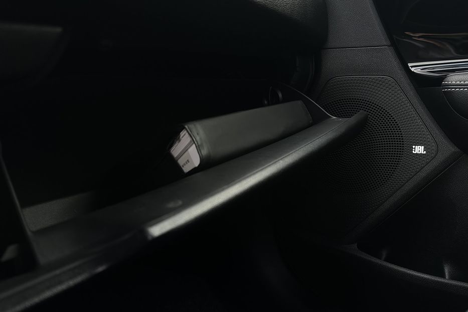 Продам Kia Niro 64 кВт Макс. комплектація 2021 года в Львове