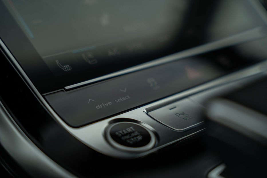 Продам Audi Q7 Prestige 2020 года в Черновцах