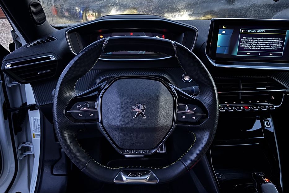 Продам Peugeot 2008 GT EV 50 KW авто у Львові  2020 года в Львове