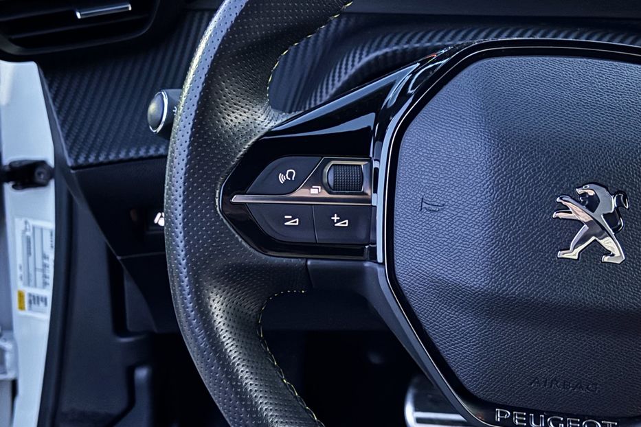 Продам Peugeot 2008 GT EV 50 KW авто у Львові  2020 года в Львове