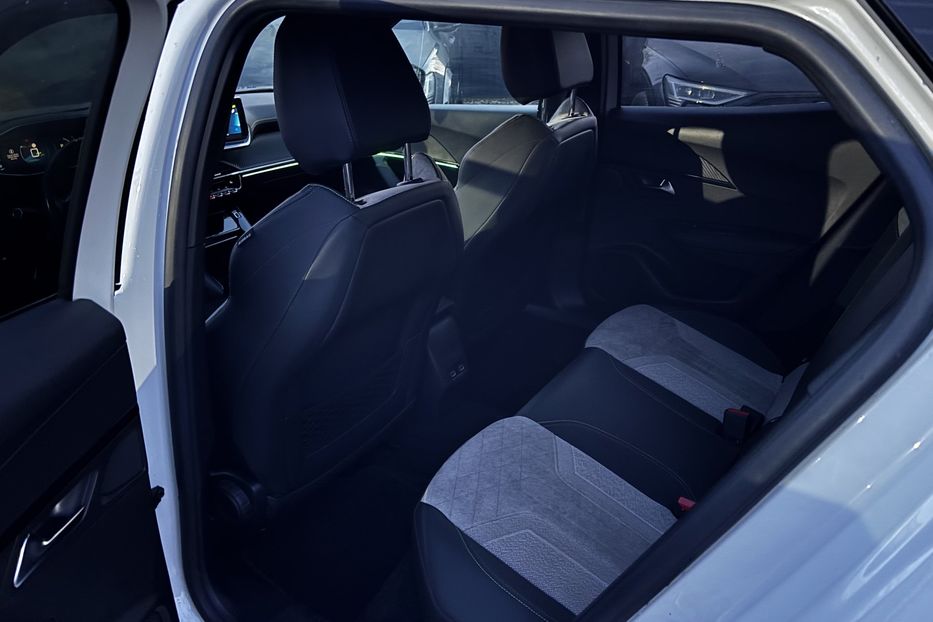 Продам Peugeot 2008 GT EV 50 KW авто у Львові  2020 года в Львове