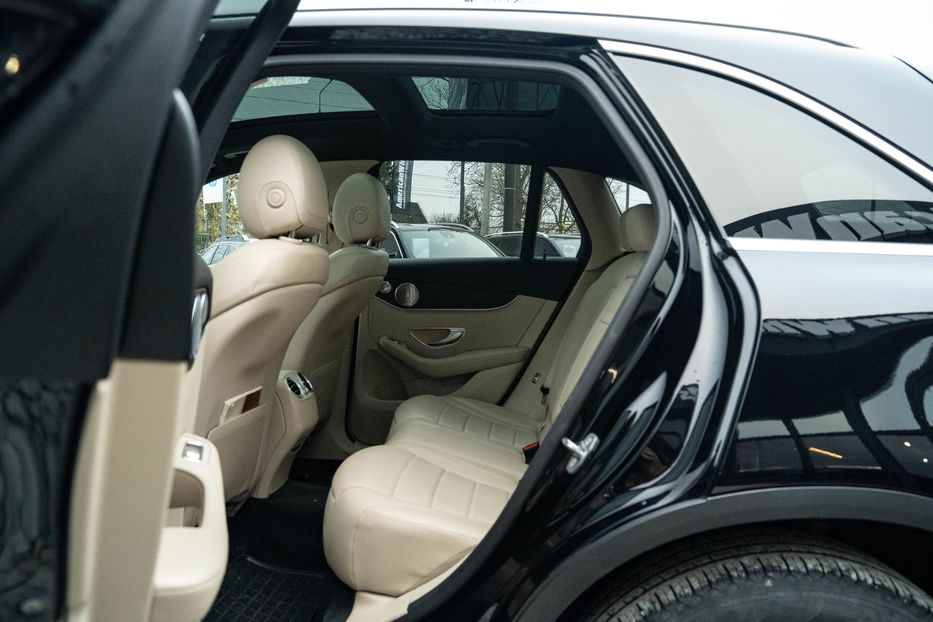 Продам Mercedes-Benz GLC-Class 300 4Matic 2018 года в Черновцах