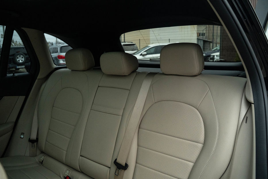 Продам Mercedes-Benz GLC-Class 300 4Matic 2018 года в Черновцах