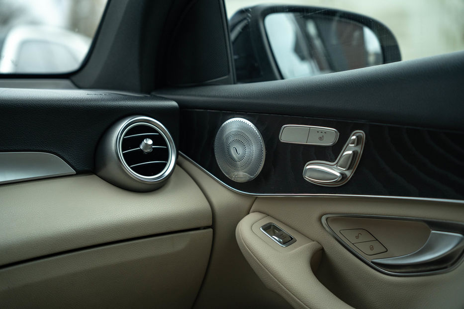 Продам Mercedes-Benz GLC-Class 300 4Matic 2018 года в Черновцах