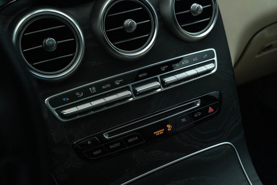 Продам Mercedes-Benz GLC-Class 300 4Matic 2018 года в Черновцах