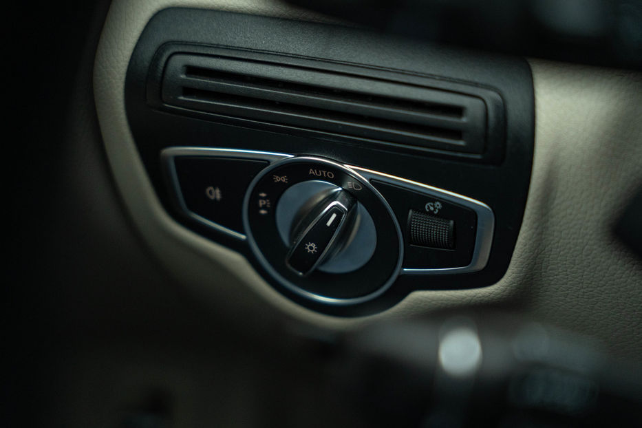 Продам Mercedes-Benz GLC-Class 300 4Matic 2018 года в Черновцах