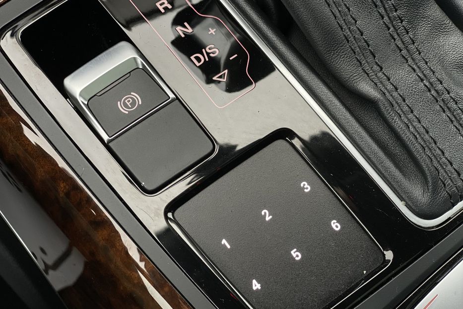 Продам Audi A6 2015 года в Луцке