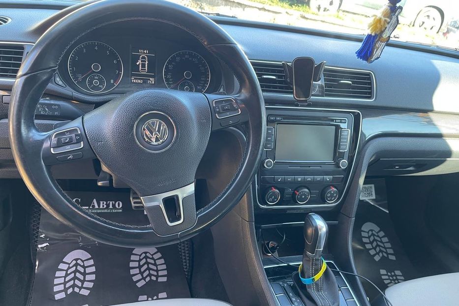 Продам Volkswagen Passat B7 2014 года в Черновцах