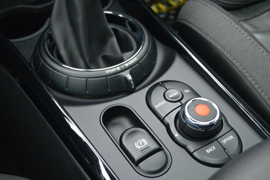 Продам MINI Clubman 2016 года в Одессе