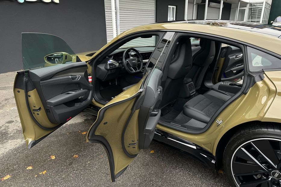 Продам Audi E-Tron GT RS 2021 года в Киеве