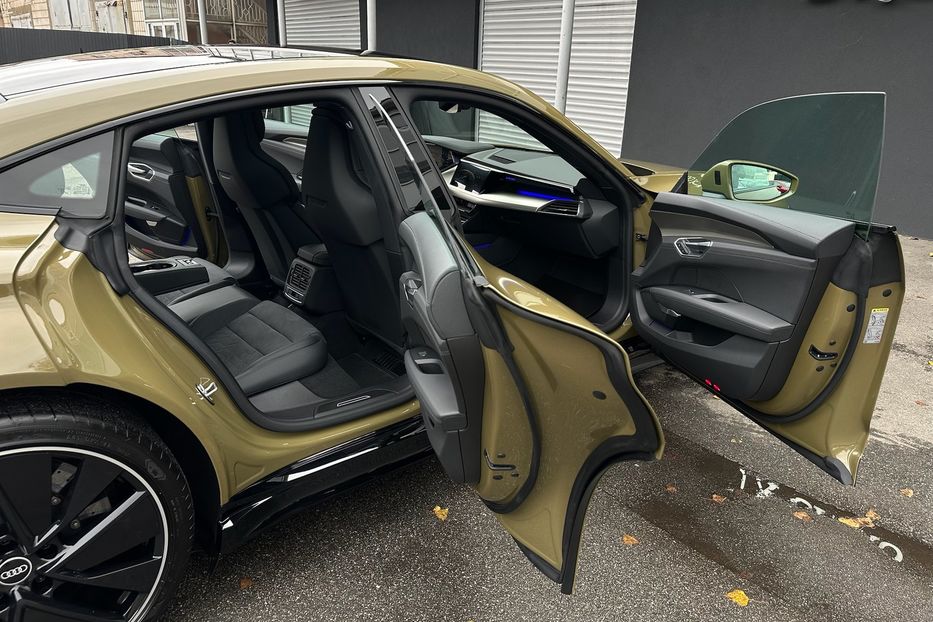 Продам Audi E-Tron GT RS 2021 года в Киеве