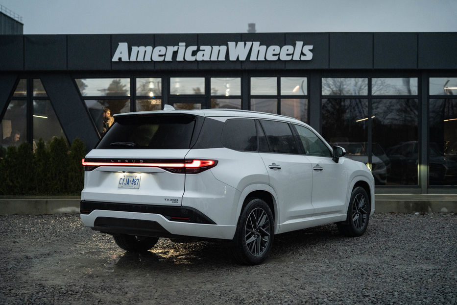 Продам Lexus HS TX 350 AWD 2024 года в Черновцах