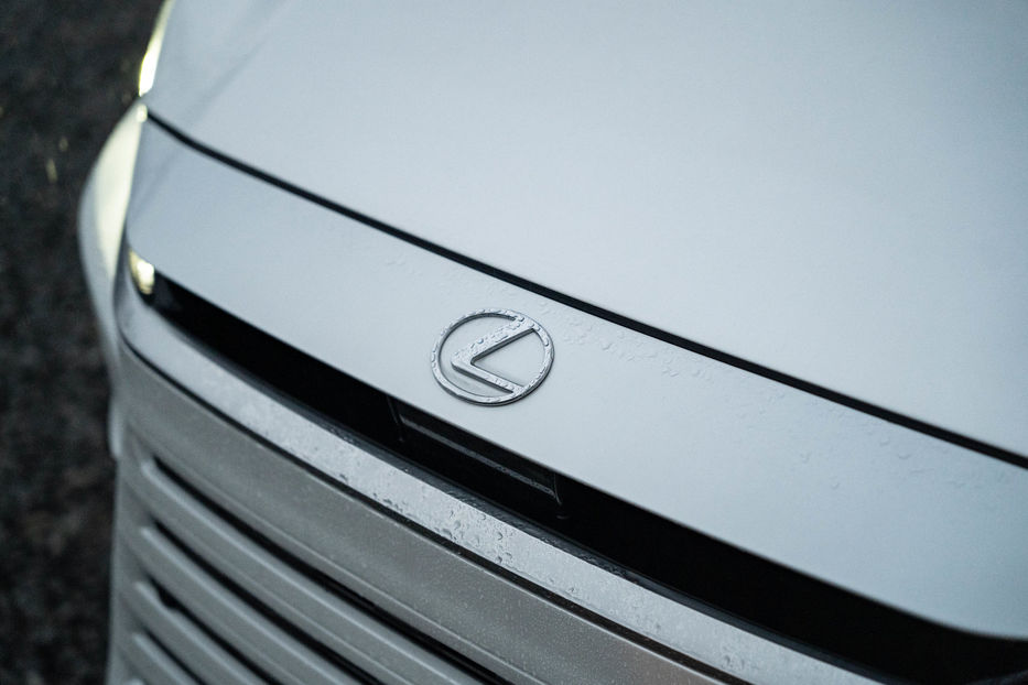 Продам Lexus HS TX 350 AWD 2024 года в Черновцах