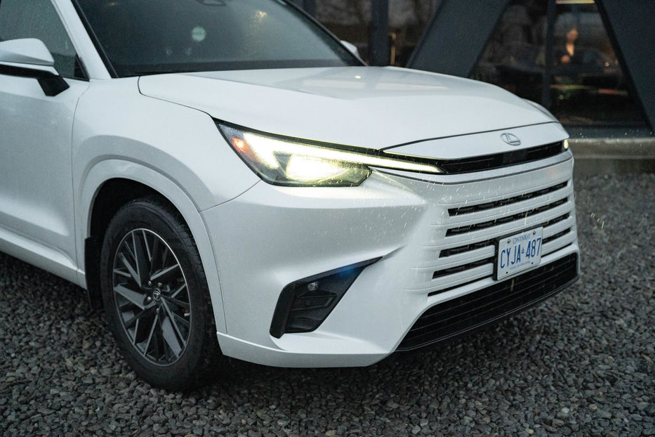 Продам Lexus HS TX 350 AWD 2024 года в Черновцах