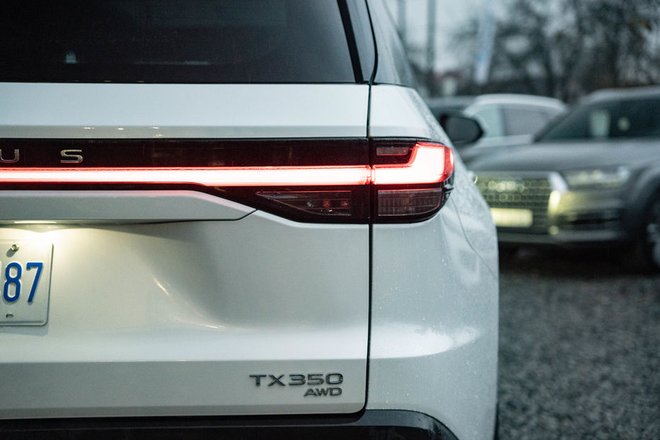 Продам Lexus HS TX 350 AWD 2024 года в Черновцах