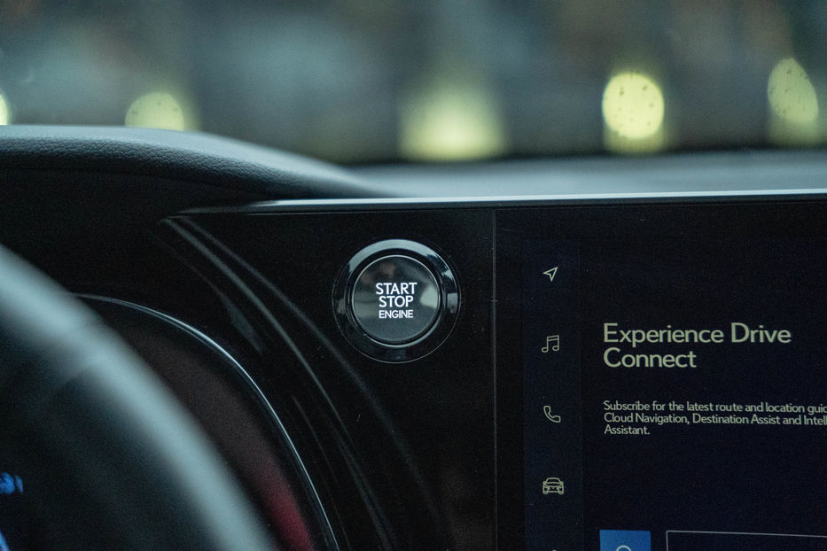 Продам Lexus HS TX 350 AWD 2024 года в Черновцах