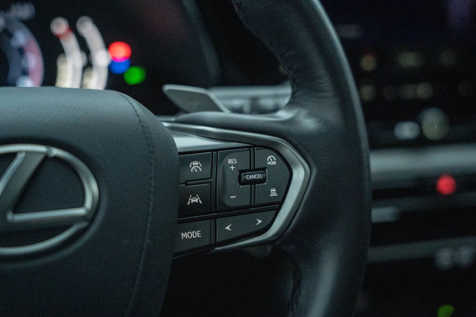 Продам Lexus HS TX 350 AWD 2024 года в Черновцах