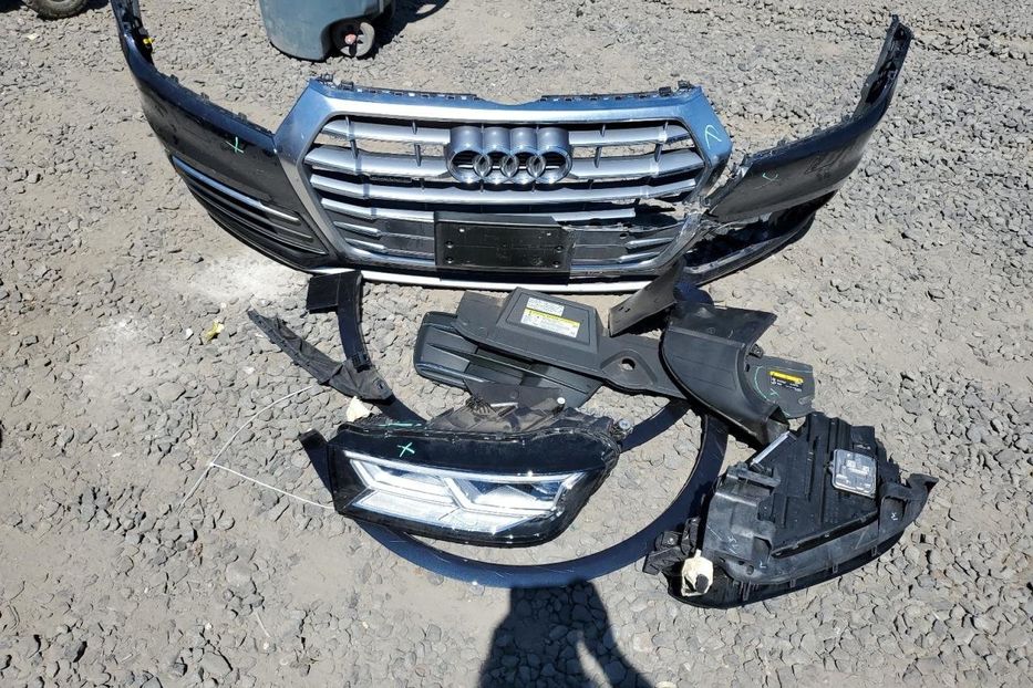 Продам Audi Q5 Premium Plus 2020 года в Черновцах