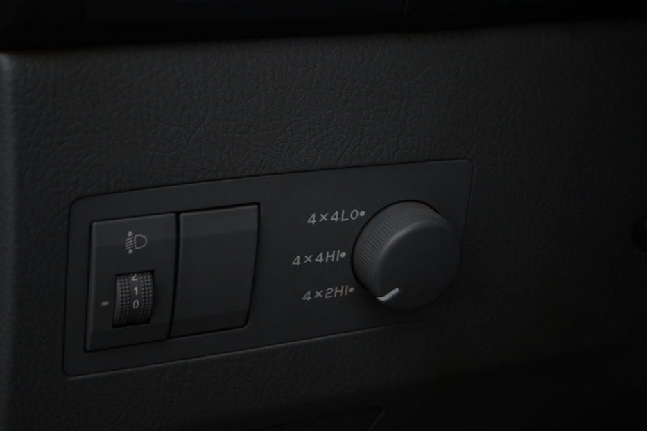 Продам Kia Sorento  2.5 DCR MT (140 к.с.) 2006 года в Киеве