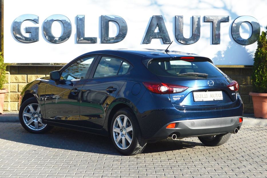 Продам Mazda 3 2015 года в Одессе