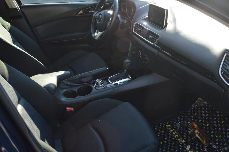 Продам Mazda 3 2015 года в Одессе