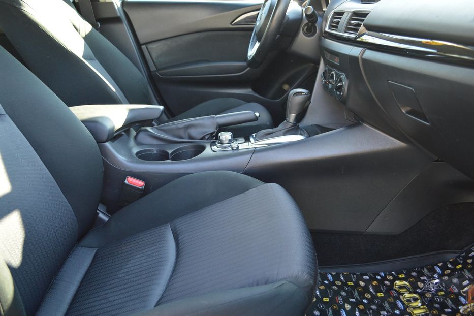 Продам Mazda 3 2015 года в Одессе