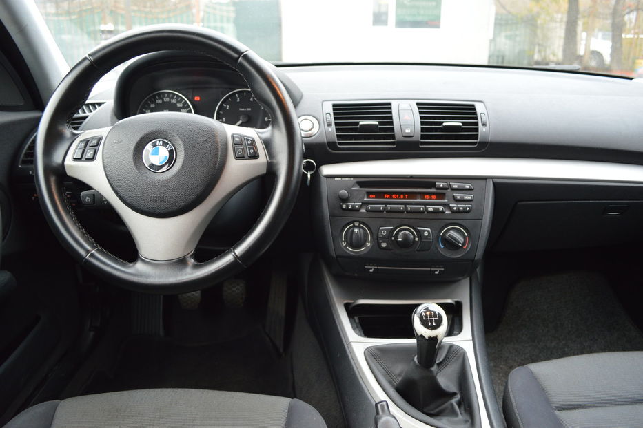 Продам BMW 118 2006 года в Одессе