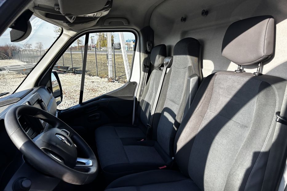 Продам Renault Master груз. 2020 года в Львове