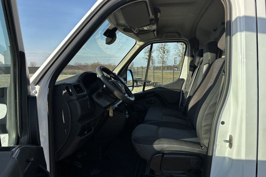 Продам Renault Master груз. 2020 года в Львове
