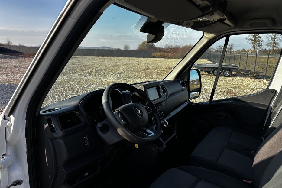 Продам Renault Master груз. 2020 года в Львове