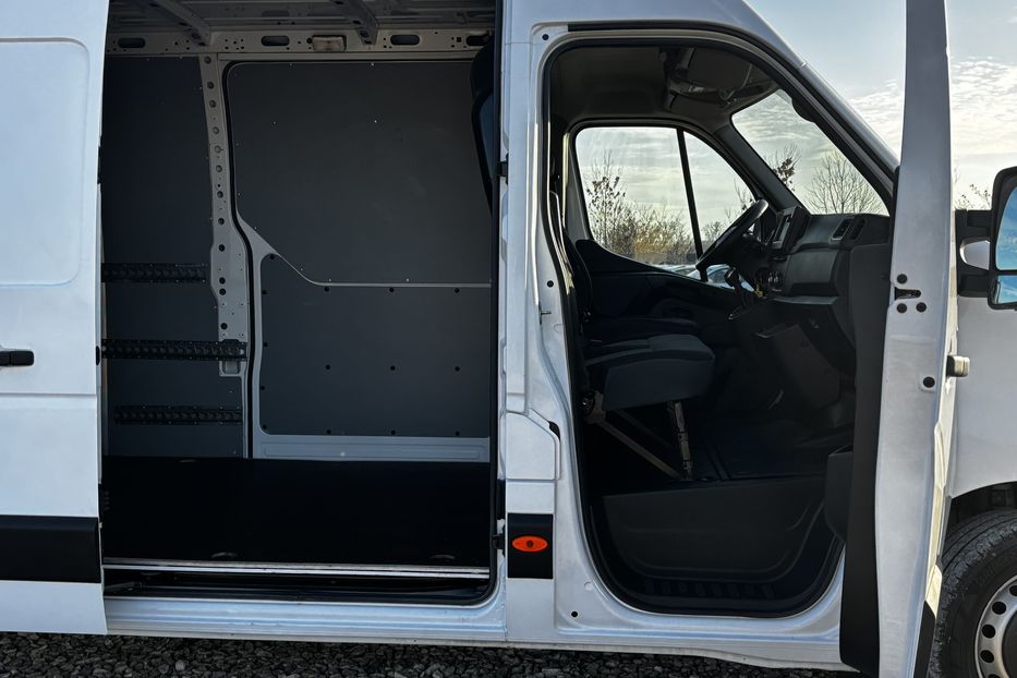 Продам Renault Master груз. 2020 года в Львове