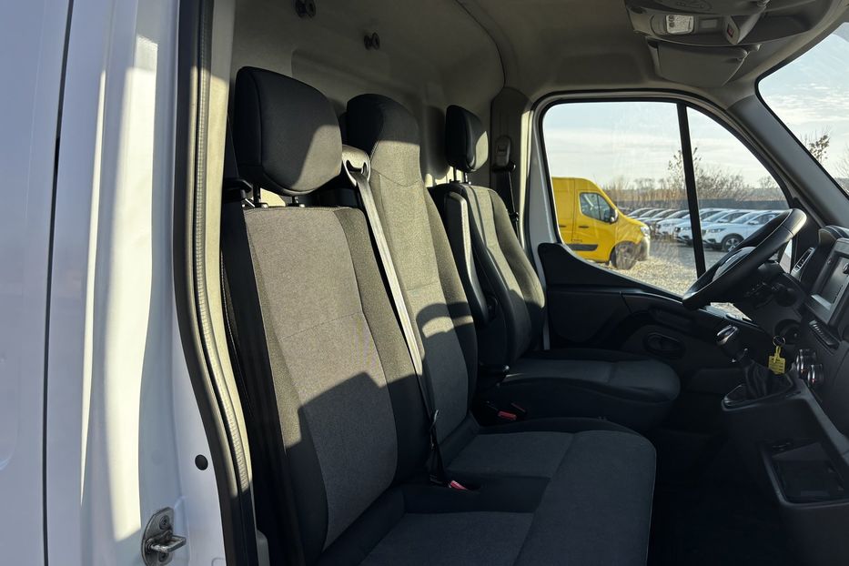 Продам Renault Master груз. 2020 года в Львове