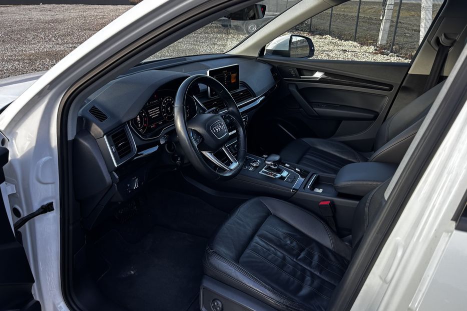 Продам Audi Q5 Quattro  2018 года в Львове