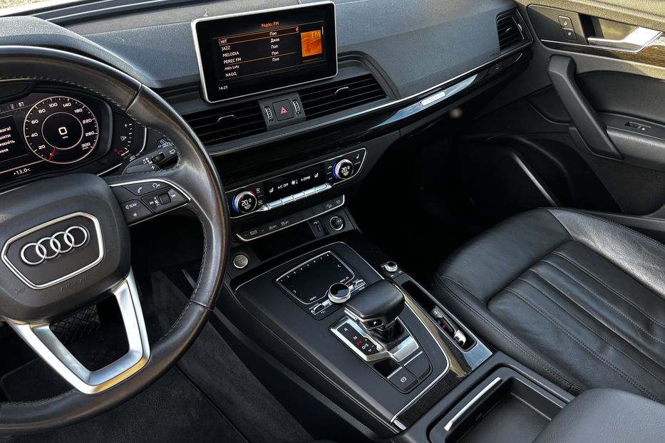 Продам Audi Q5 Quattro  2018 года в Львове