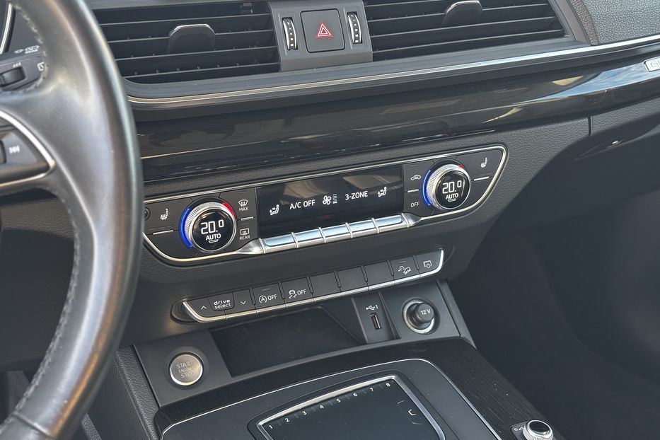 Продам Audi Q5 Quattro  2018 года в Львове