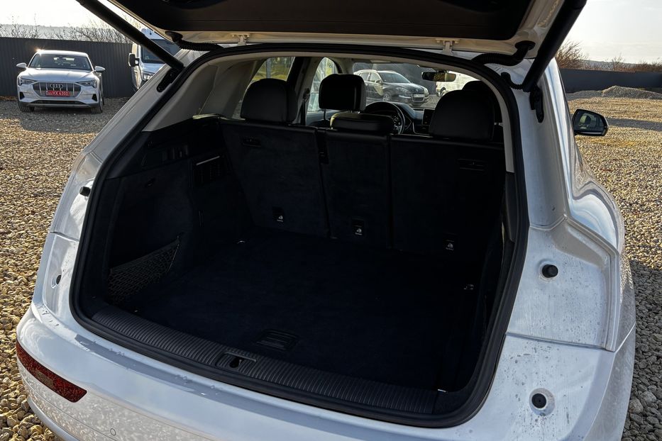 Продам Audi Q5 Quattro  2018 года в Львове