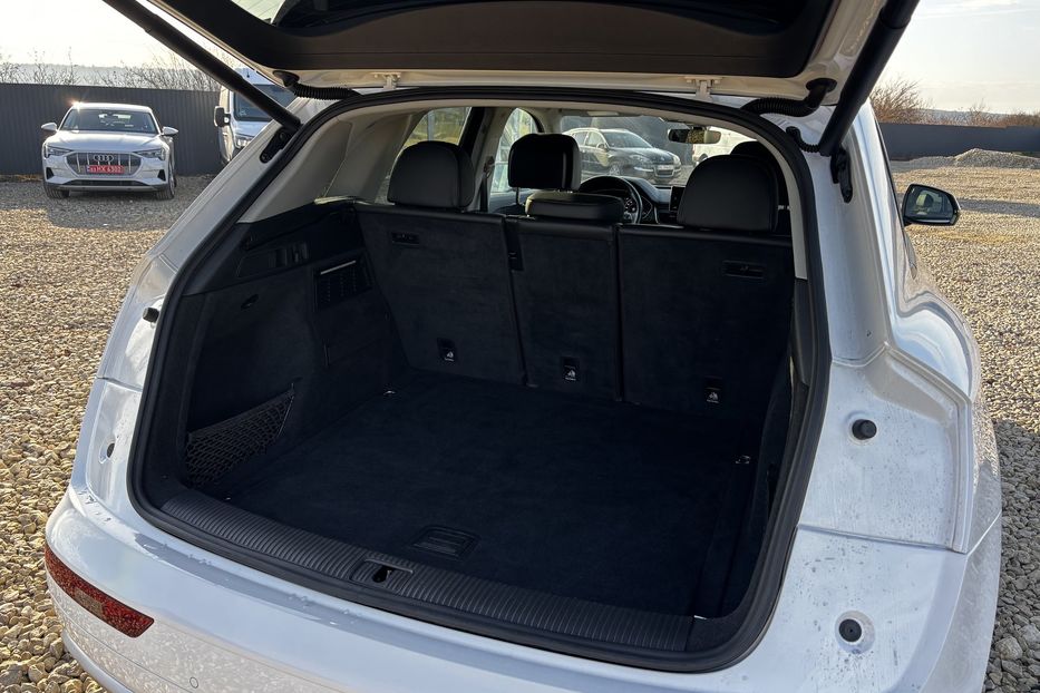 Продам Audi Q5 Quattro  2018 года в Львове