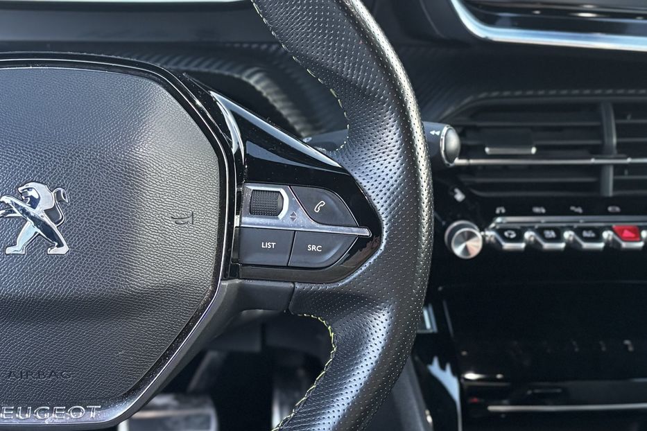 Продам Peugeot 2008 GT EV 50 KW авто у Львові  2021 года в Львове