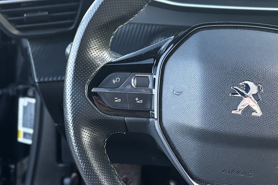 Продам Peugeot 2008 GT EV 50 KW авто у Львові  2021 года в Львове