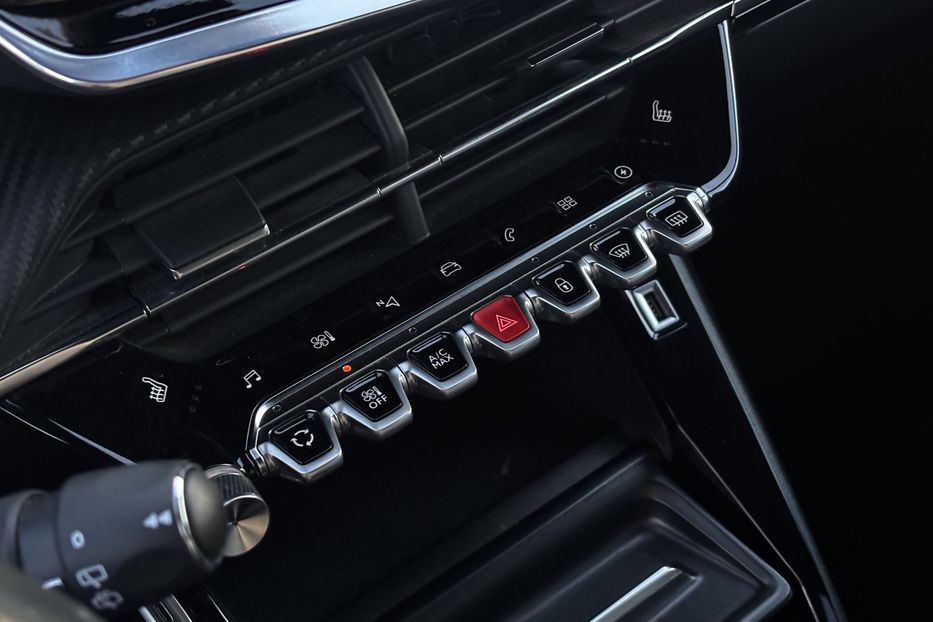 Продам Peugeot 2008 GT EV 50 KW авто у Львові  2021 года в Львове