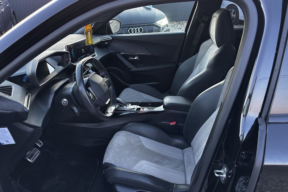 Продам Peugeot 2008 GT EV 50 KW авто у Львові  2021 года в Львове