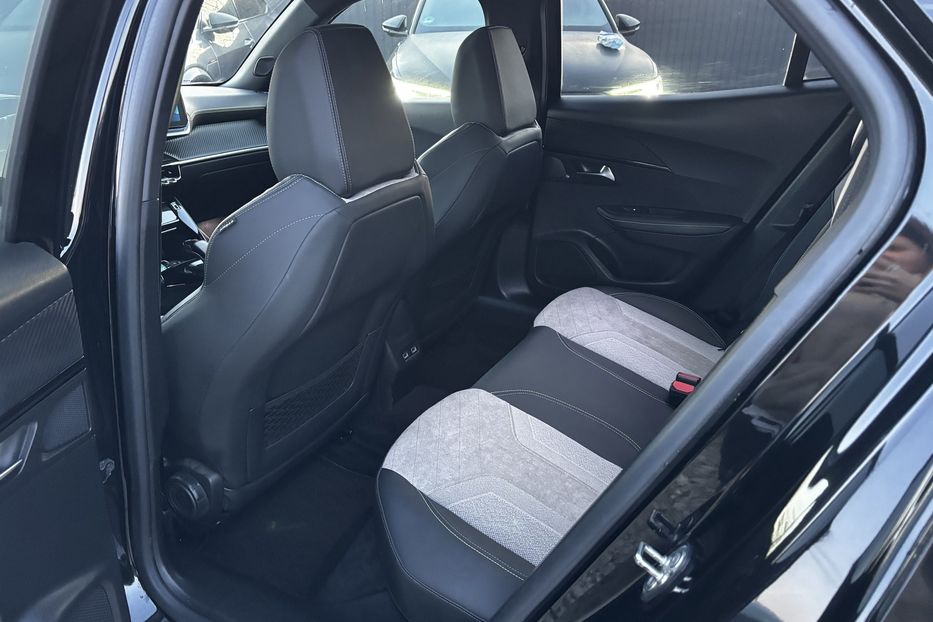 Продам Peugeot 2008 GT EV 50 KW авто у Львові  2021 года в Львове