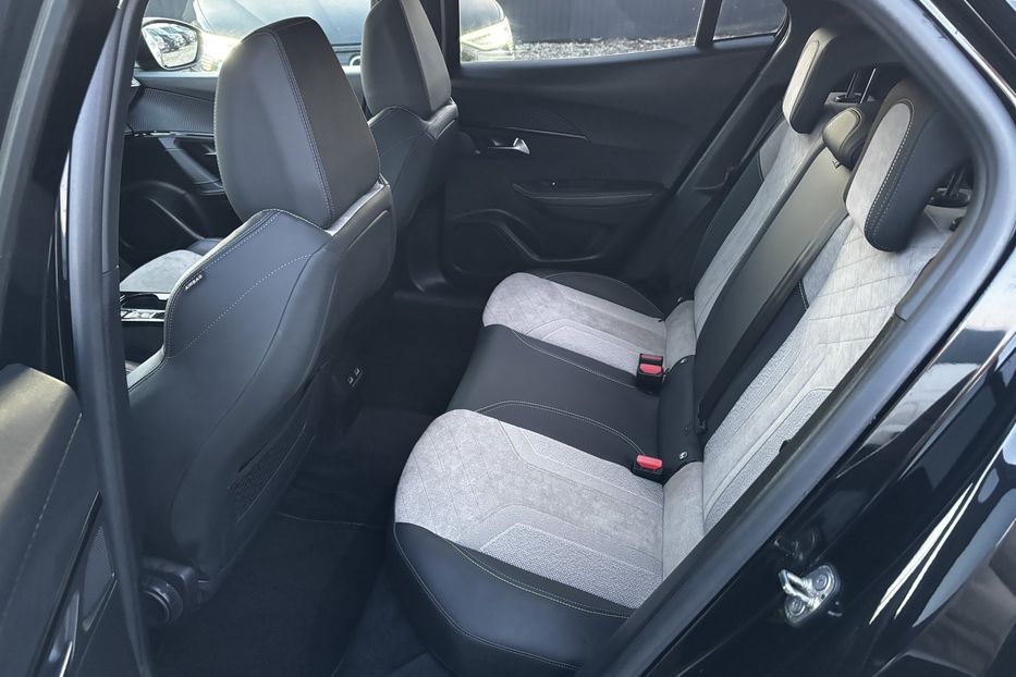 Продам Peugeot 2008 GT EV 50 KW авто у Львові  2021 года в Львове