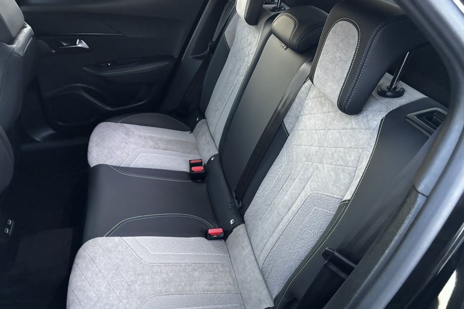 Продам Peugeot 2008 GT EV 50 KW авто у Львові  2021 года в Львове