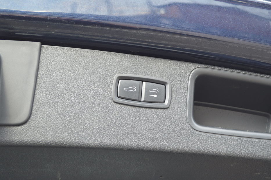 Продам Porsche Macan 2017 года в Одессе